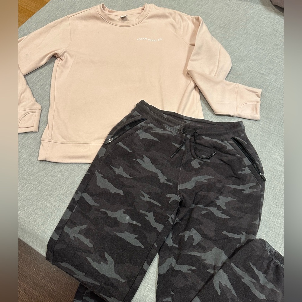 Athleta Girl Sweatshirt & Jogger/Sweatpants Combo Size XL 14